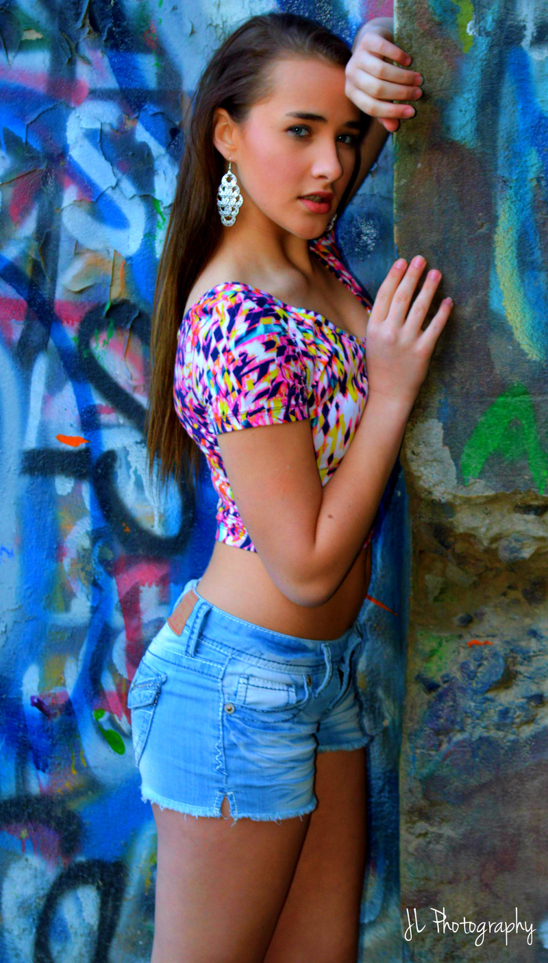 Female model photo shoot of McKayla Paightyn  in Palisades, WA