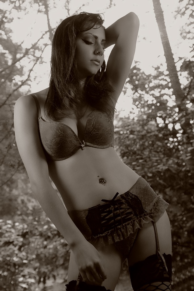 Female model photo shoot of Ophelia Opulence in Ermelo