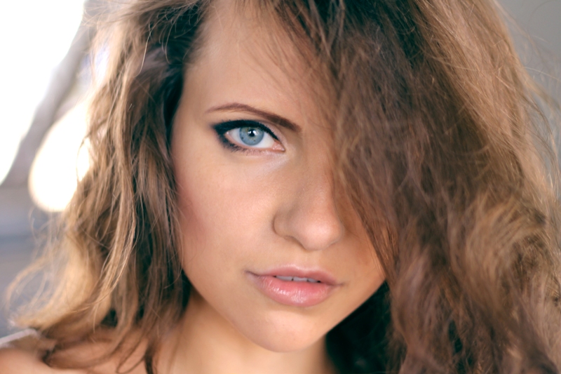 Female model photo shoot of Oksana Haiduchok