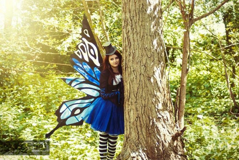 Female model photo shoot of Eccentric Elegance in Cliffe woods