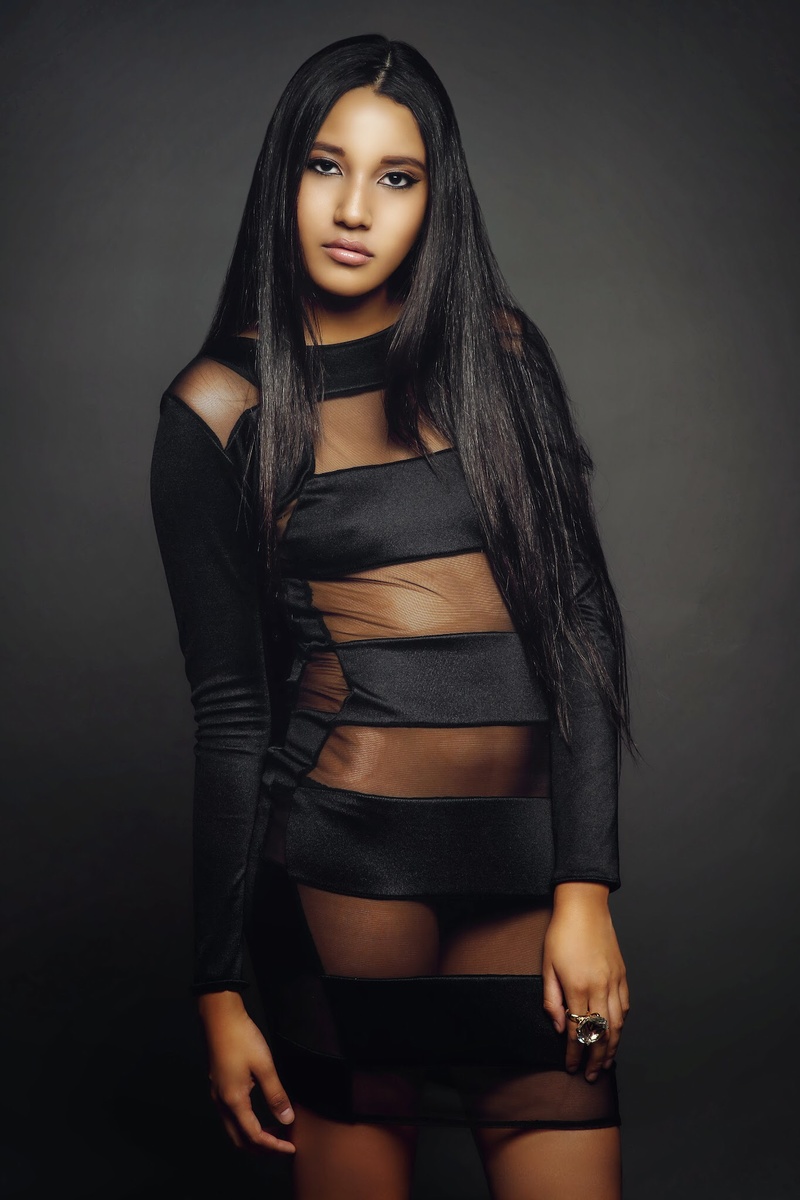 Female model photo shoot of Leslie Lopez by Kelvin Batiste in Los Angeles