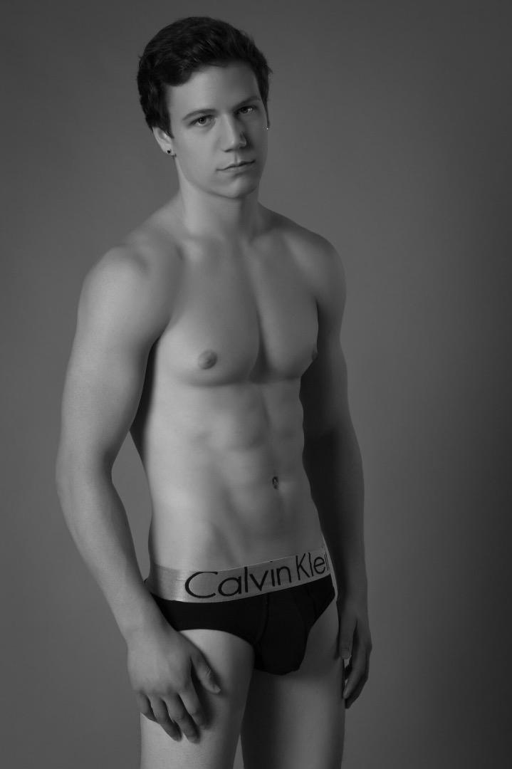 Male model photo shoot of Brandonlindquist