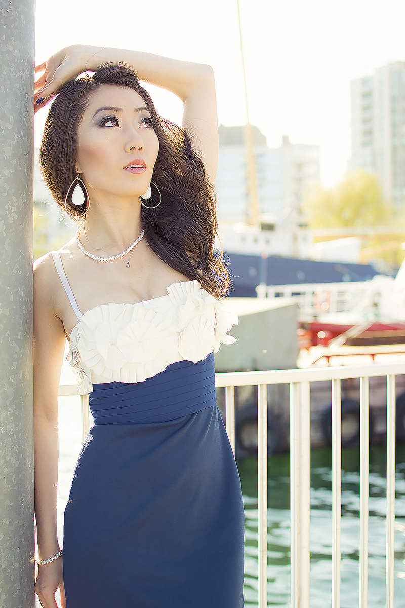 Female model photo shoot of Saven Alvarez in Harbourfront