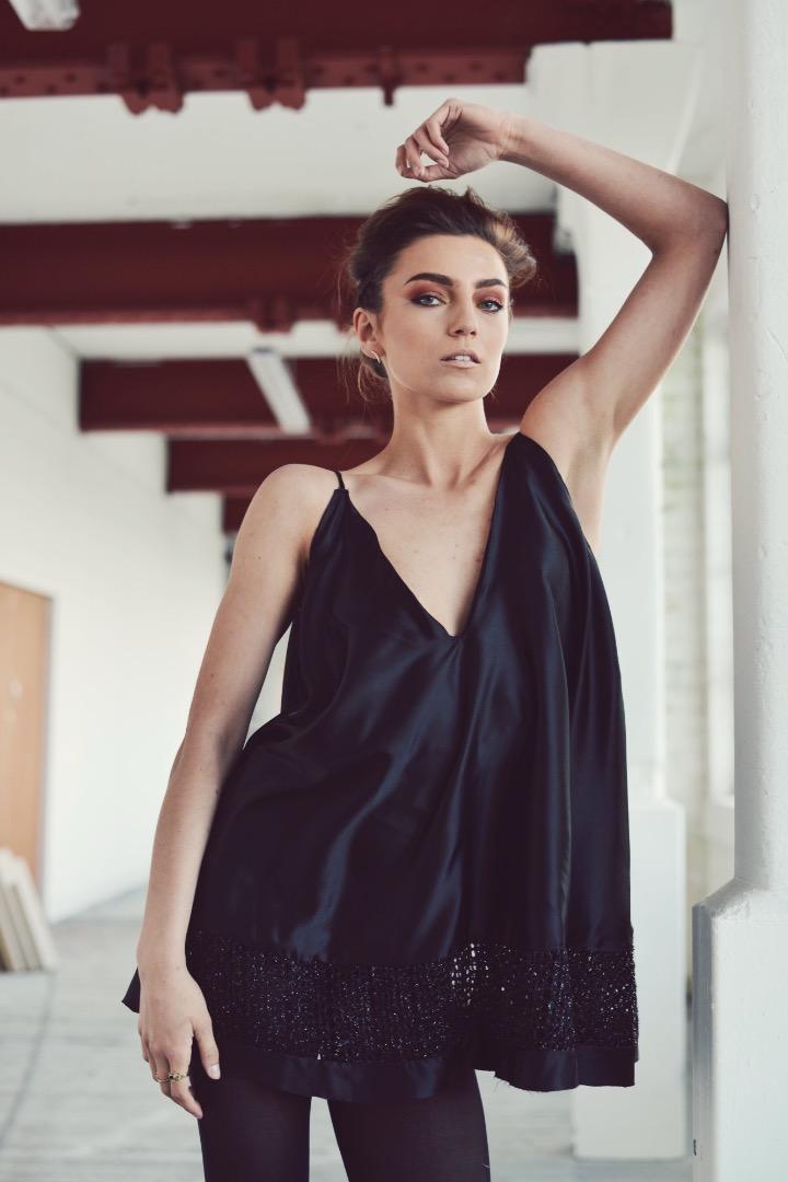 Female model photo shoot of Simone Murphy