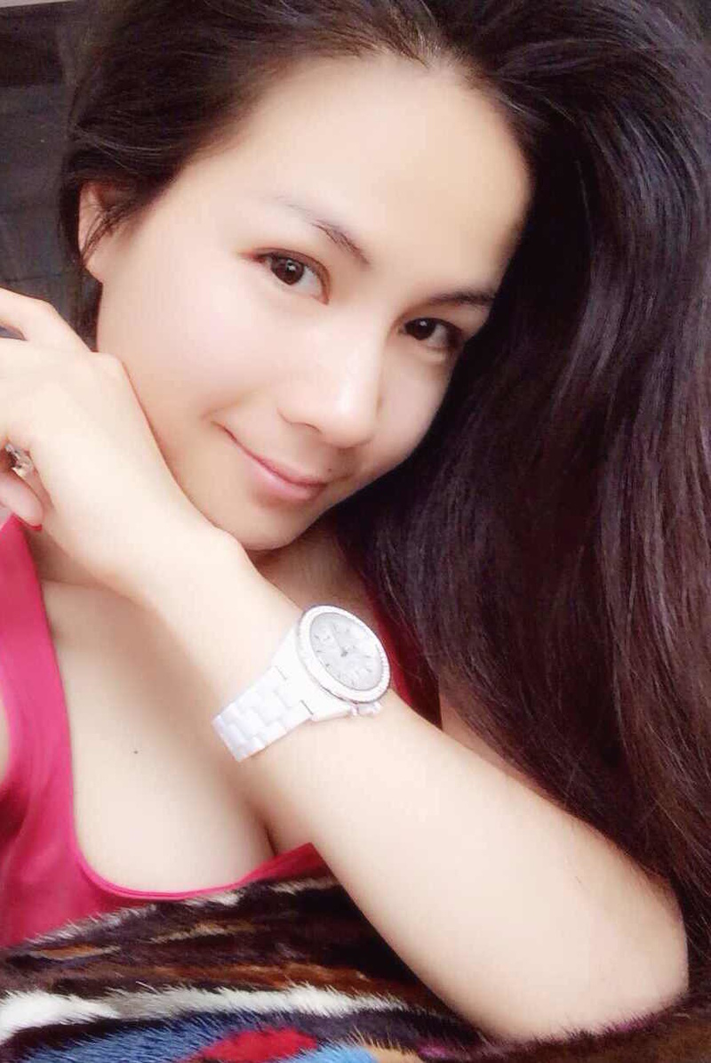 Female model photo shoot of RinaYeung