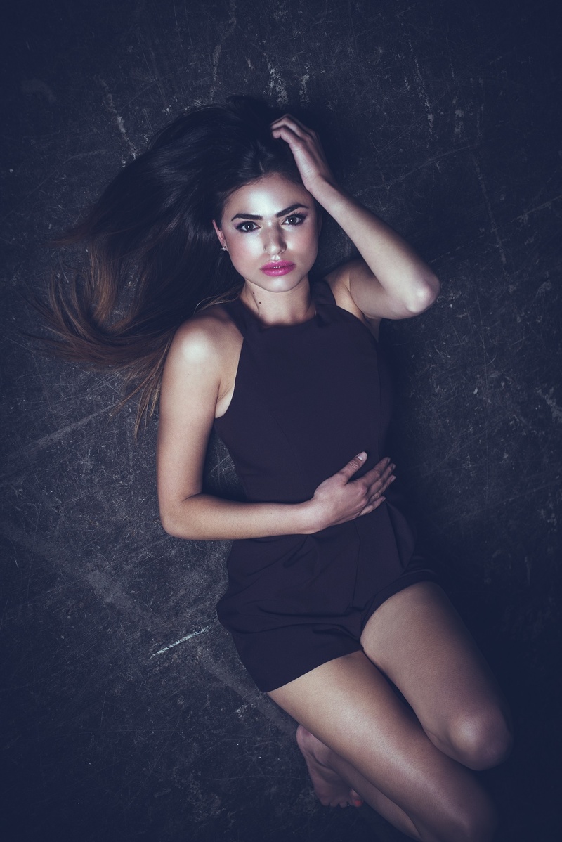 Female model photo shoot of Yasemin Viceo