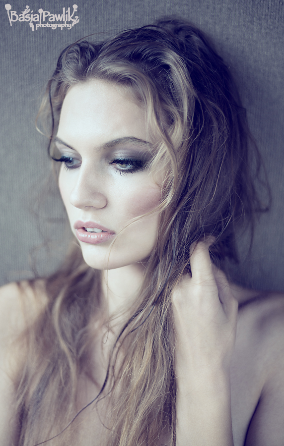 Female model photo shoot of Aga Korzen in Warsaw