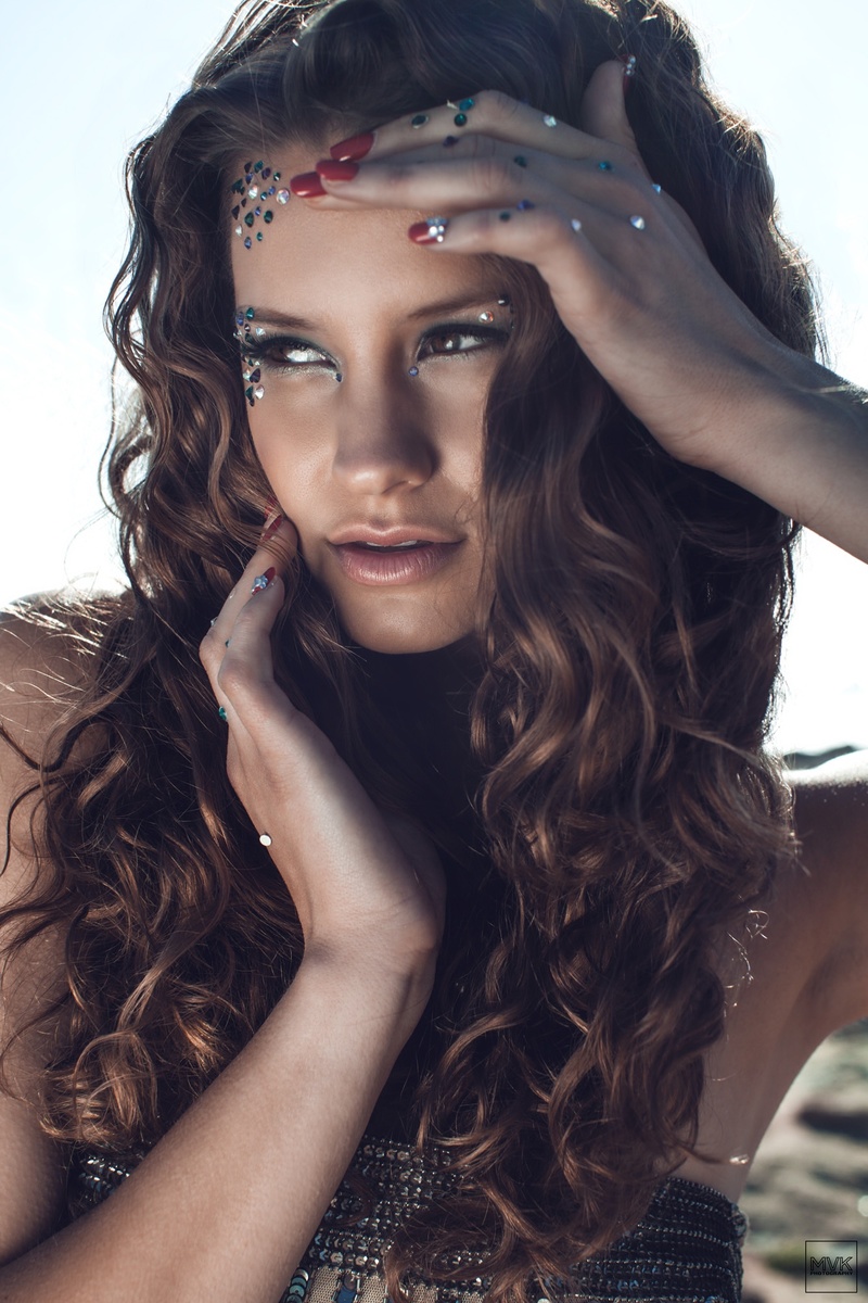 Female model photo shoot of Molly blee McCormick