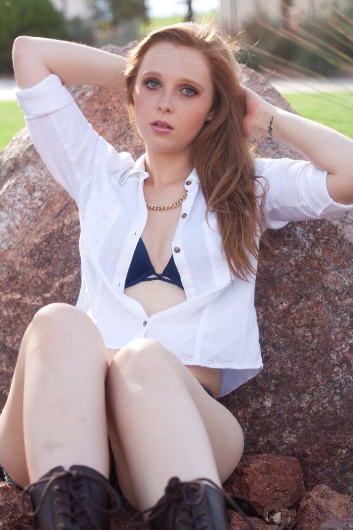 Female model photo shoot of Alexnicole4911