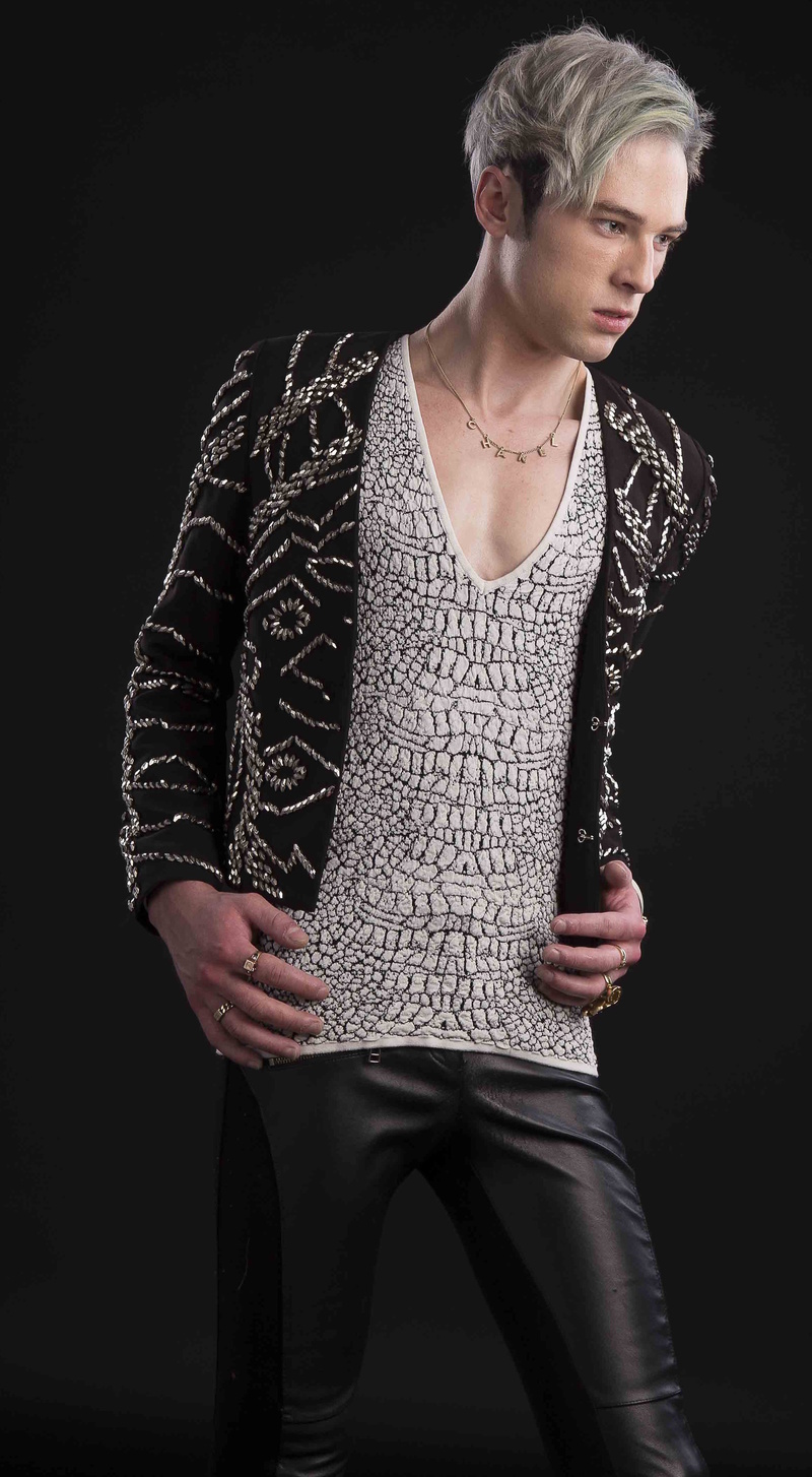 Male model photo shoot of Matty H by Revprint