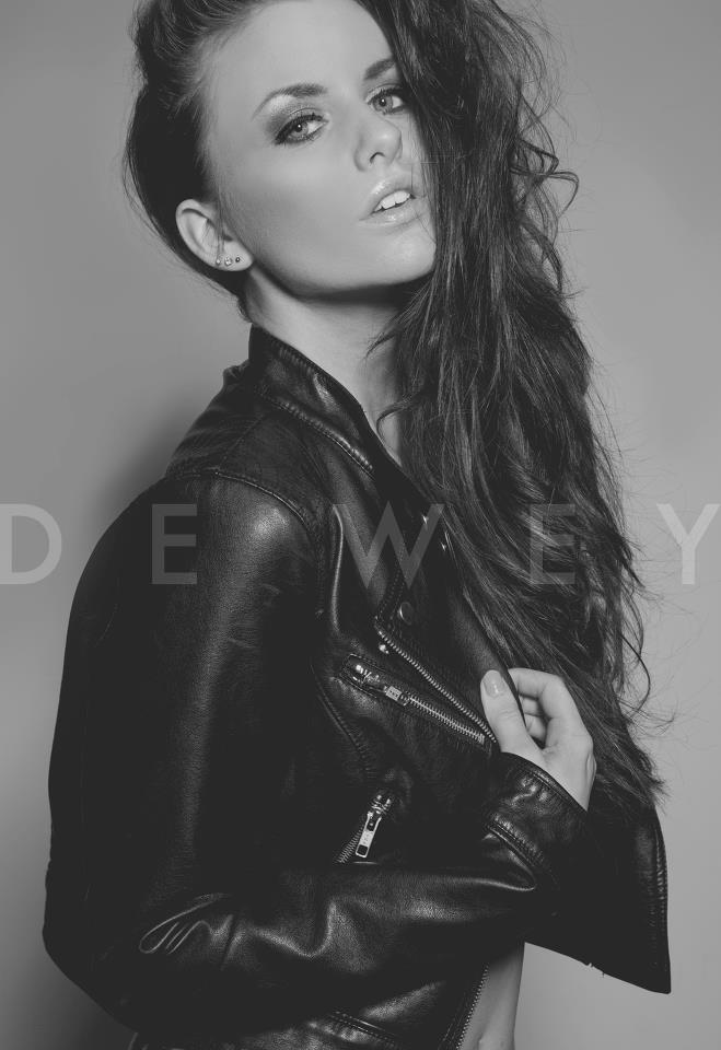 Female model photo shoot of nataliegrace kelsey