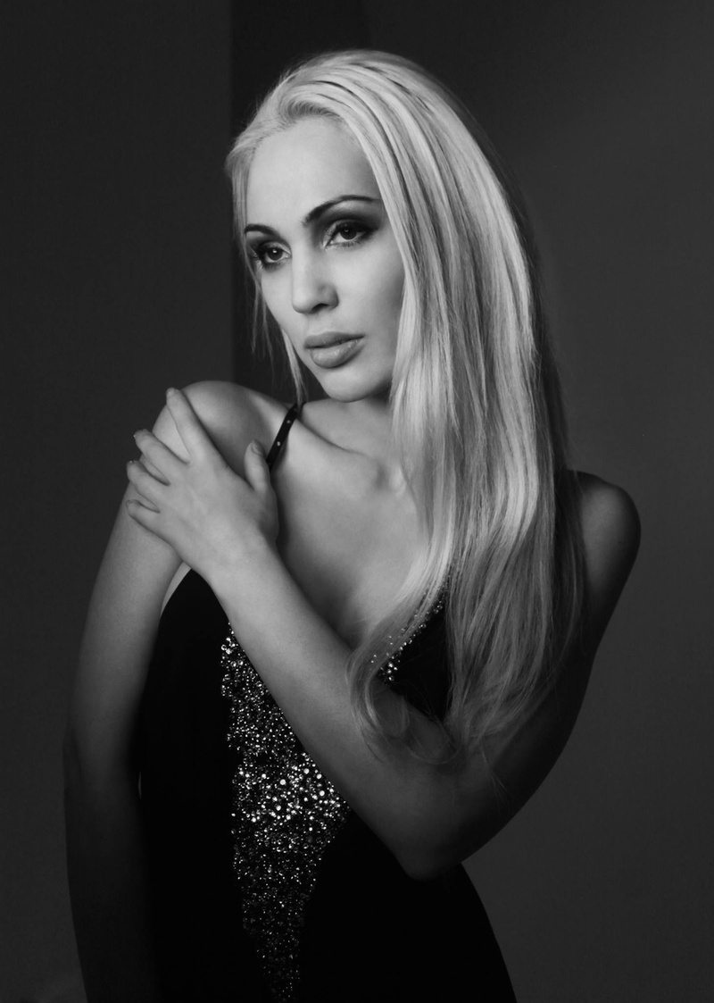 Female model photo shoot of Oxana Gold