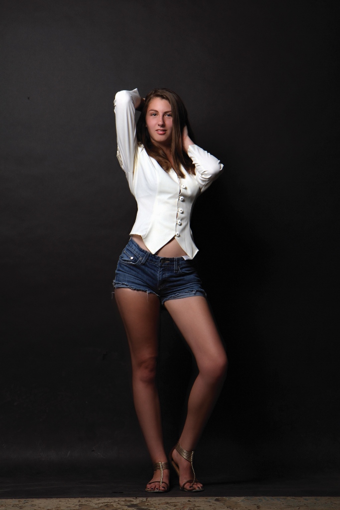 Female model photo shoot of lissathebee in Guerrilla Photo Group, Albuquerque