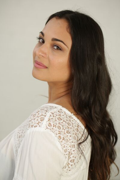 Female model photo shoot of Nathalia Souza by WI-casting
