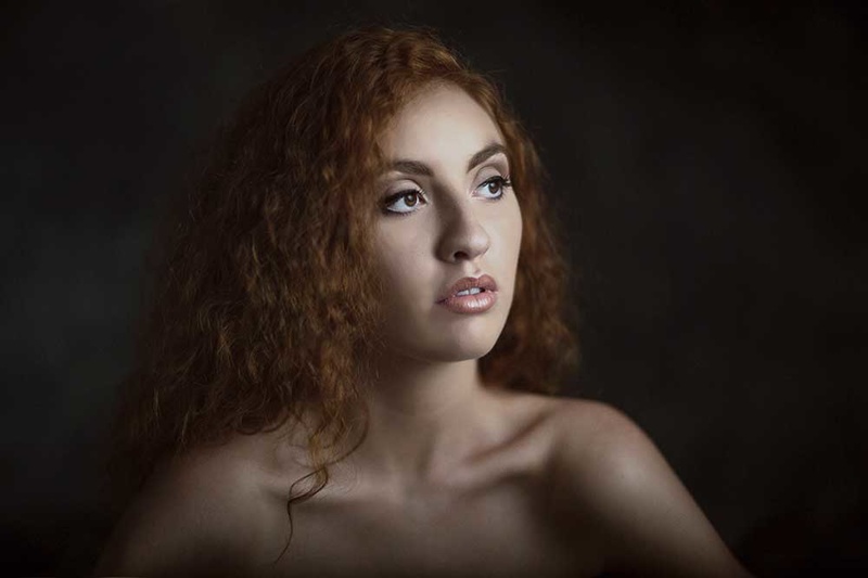 Female model photo shoot of Nicole Troost