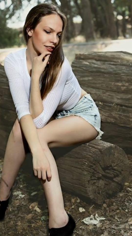 Female model photo shoot of LillyCheri