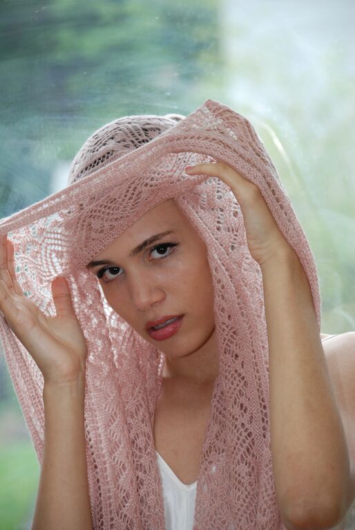 Female model photo shoot of EmmanuelleCiara