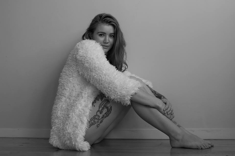 Female model photo shoot of Cat Kasey