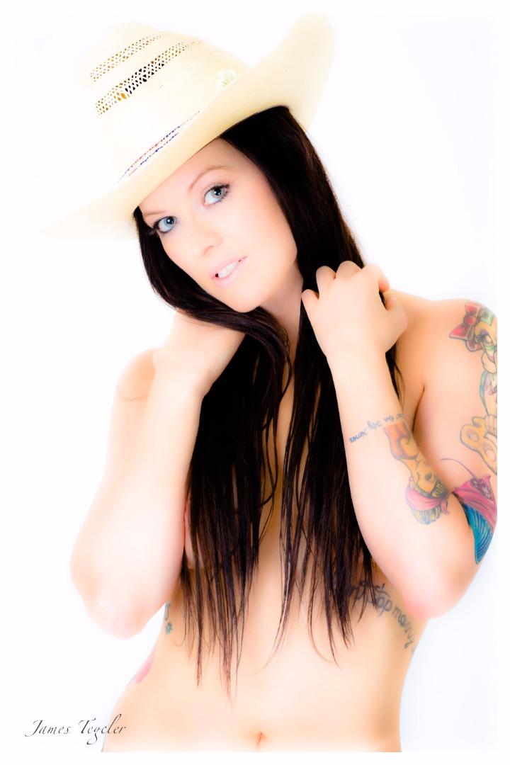 Female model photo shoot of boardaholic013 by Veritas Imaging 