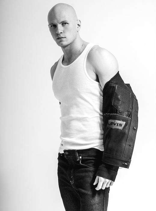 Male model photo shoot of Artem Nikitin