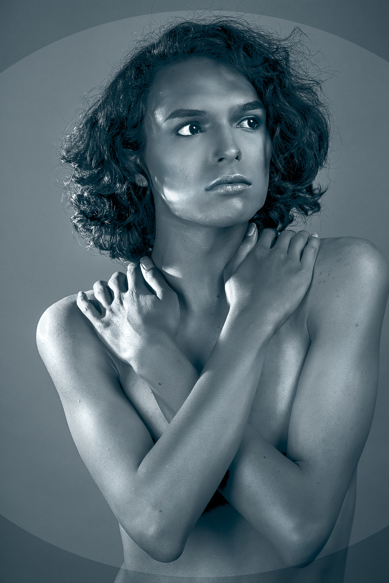 Female model photo shoot of cvlypso in Minneapolis, MN