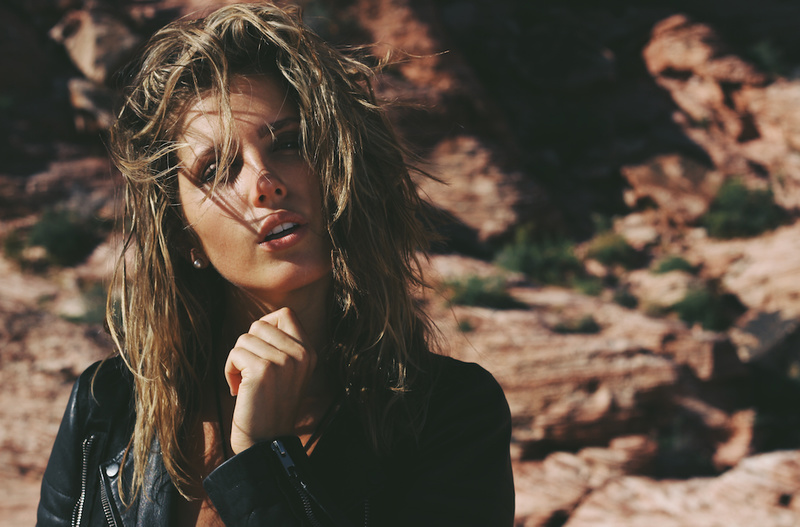 Female model photo shoot of Keelin Mclachlan in Red Rocks, Las Vegas
