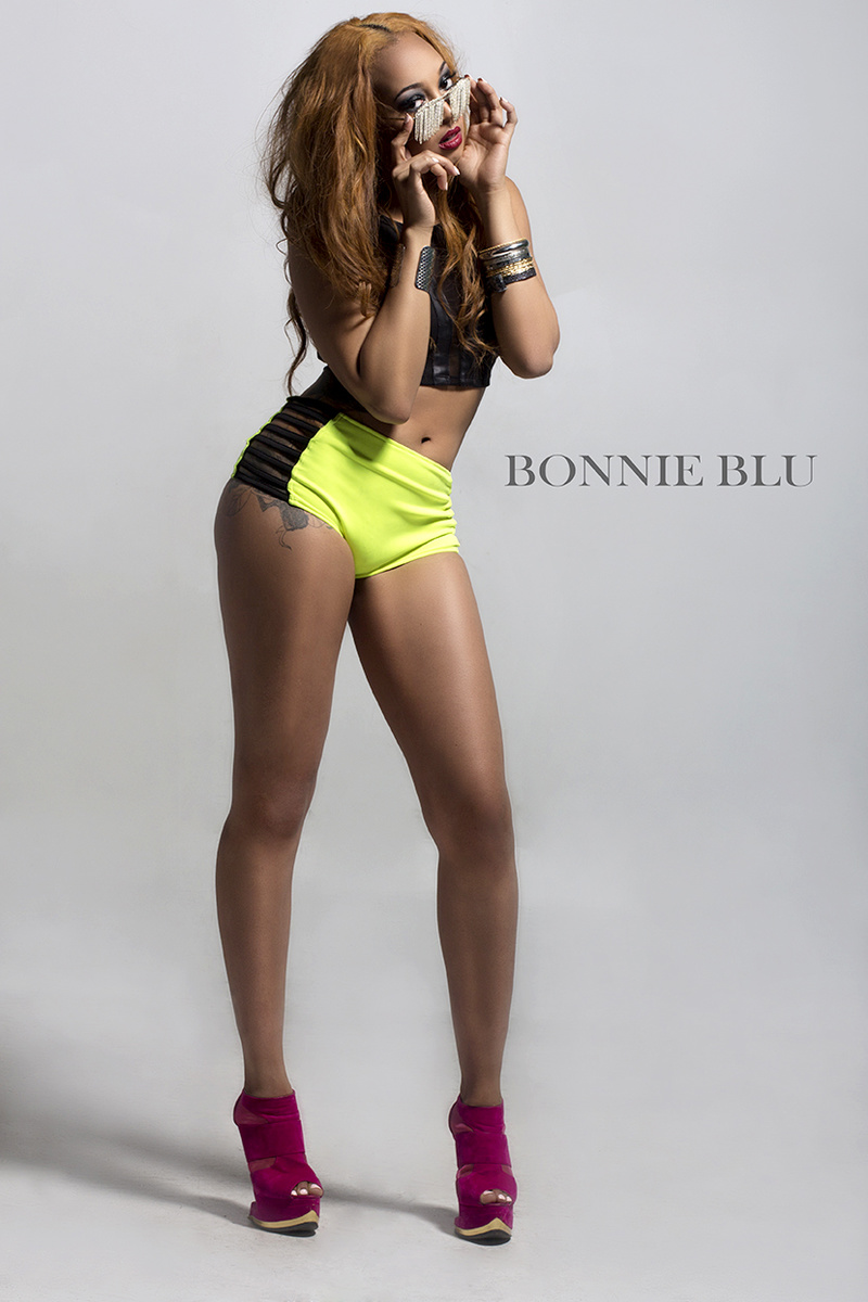 Female model photo shoot of Bonnie Blu in Atlanta