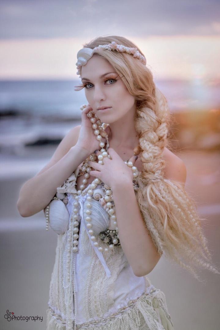 Female model photo shoot of ShelbyRae in Laguna Beach, Ca