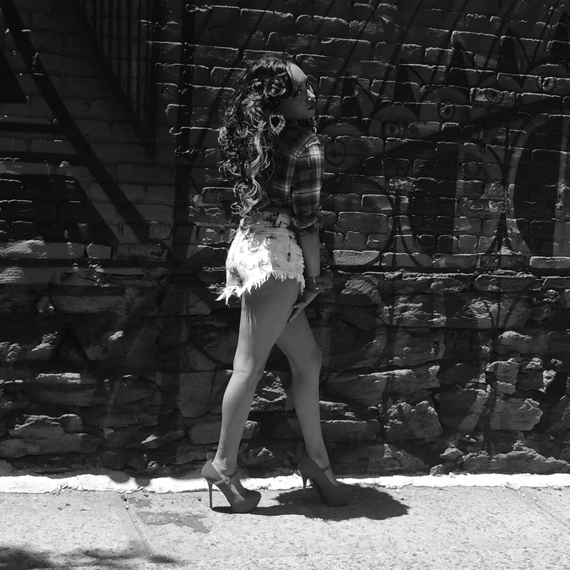 Female model photo shoot of Jasmine Tutt in Bronx NYC