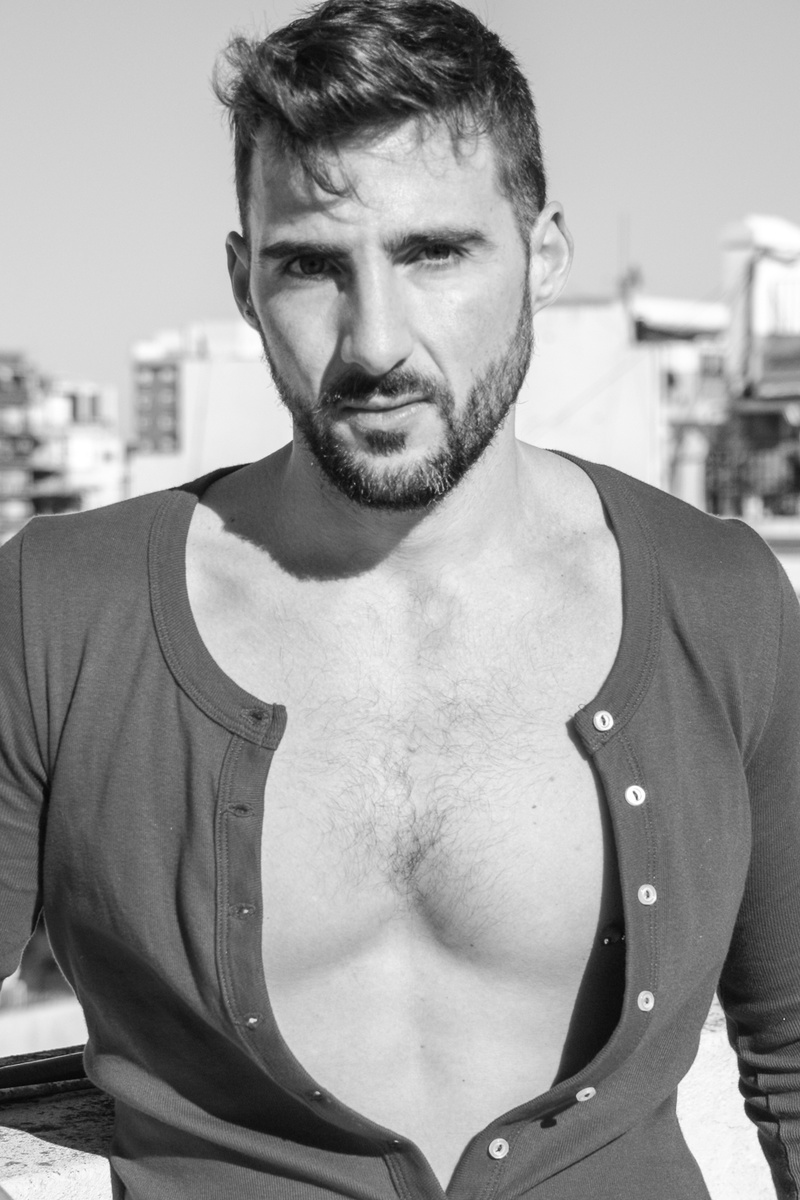 Male model photo shoot of Emiliano Stefanelli in Buenos Aires