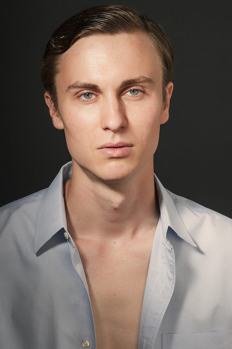 Male model photo shoot of Denisko