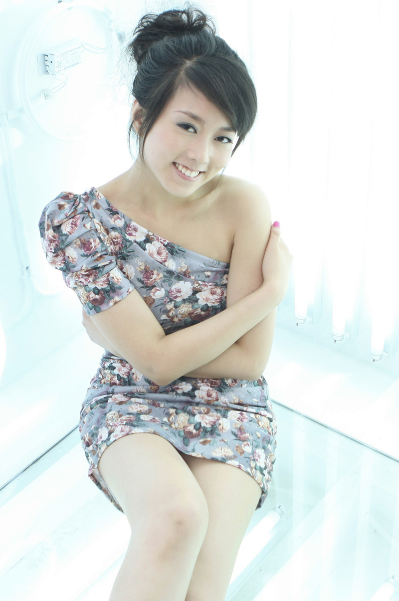 Female model photo shoot of Huiyu