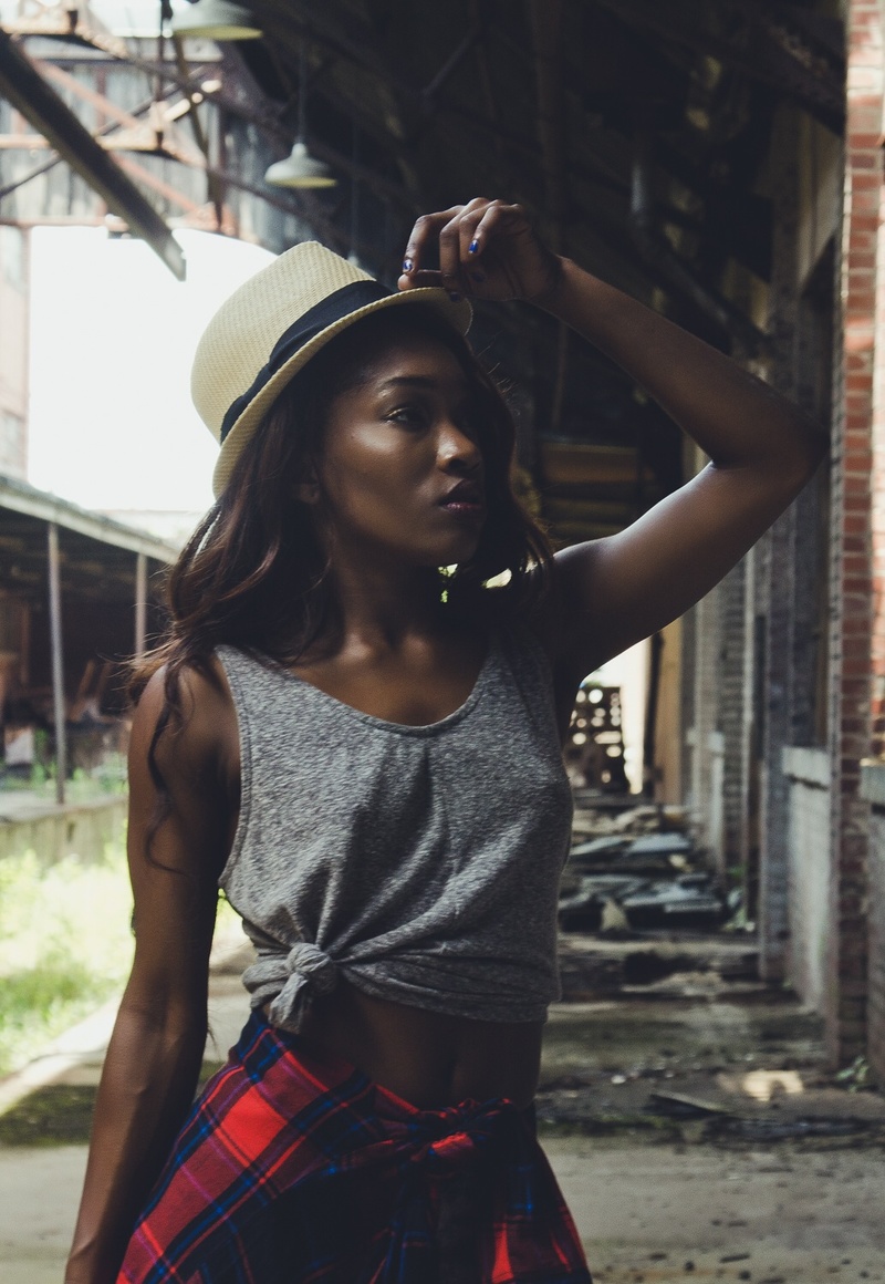 Female model photo shoot of Dreontae in Birmingham Alabama