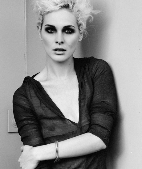 Female model photo shoot of Lauren OJea
