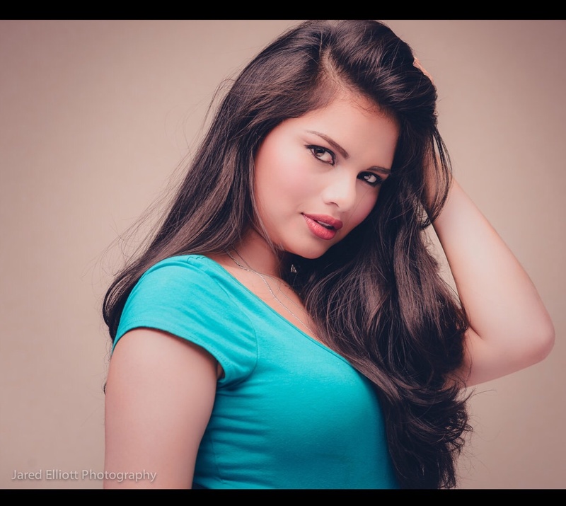 Female model photo shoot of Shara Margarita