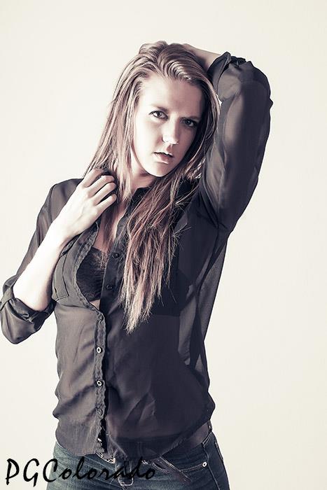 Female model photo shoot of Lauren Buxton