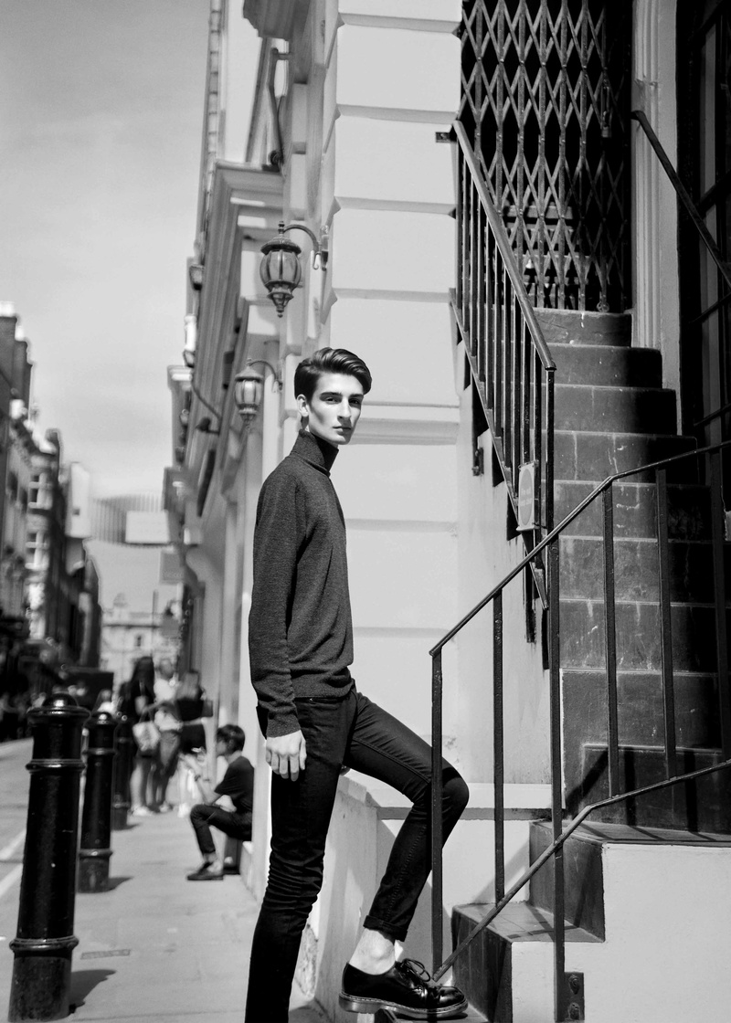 Male model photo shoot of Piers Reed in London