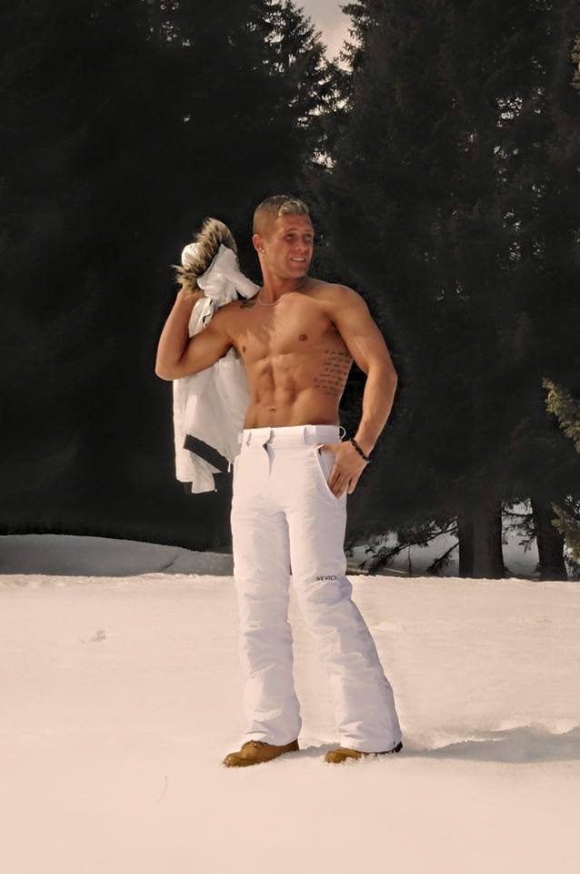 Male model photo shoot of Kaspars G