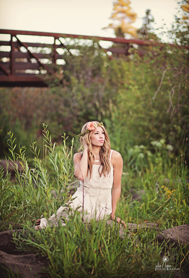 Female model photo shoot of Julie Lynn Photography in Bend, Oregon