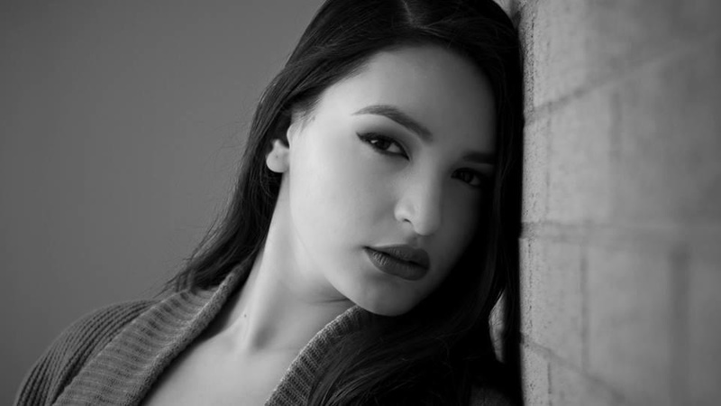Female model photo shoot of Carla Ruiz