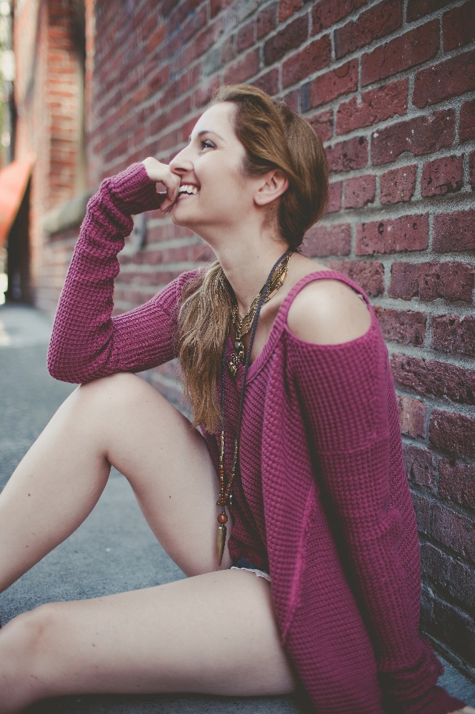 Female model photo shoot of leannekrystine in Pike Place