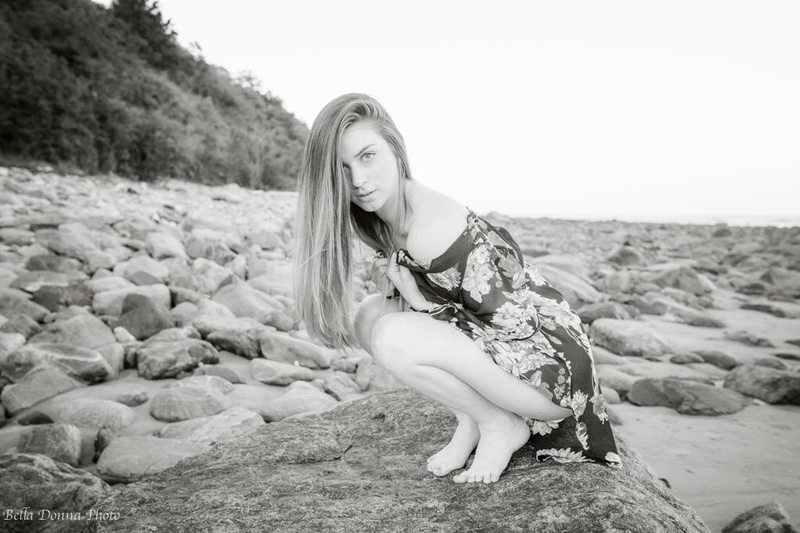 Female model photo shoot of Lauryn Lees by Bella Donna Photo in Plum Island, Newburyport