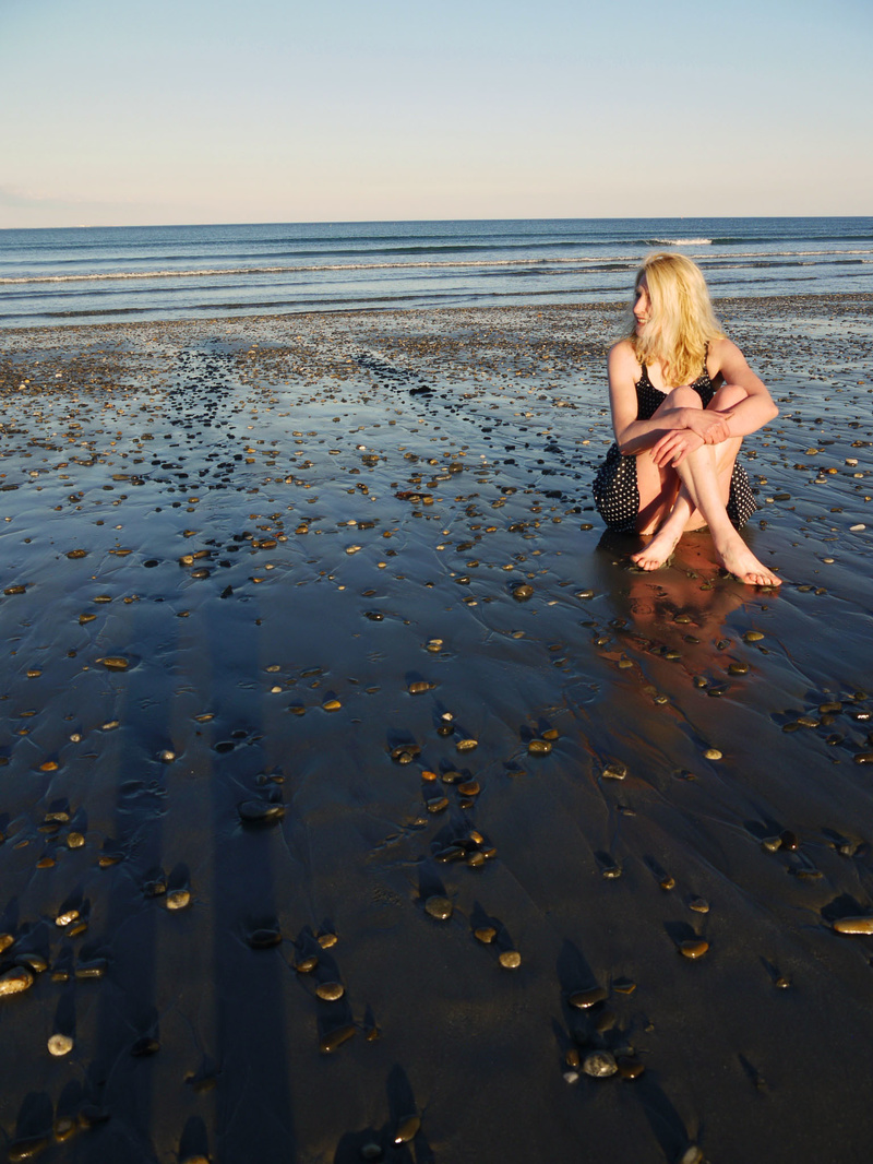 Female model photo shoot of Jamey J by GroundFishStudio in Rye Beach