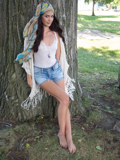 Female model photo shoot of Leslie Rachelle