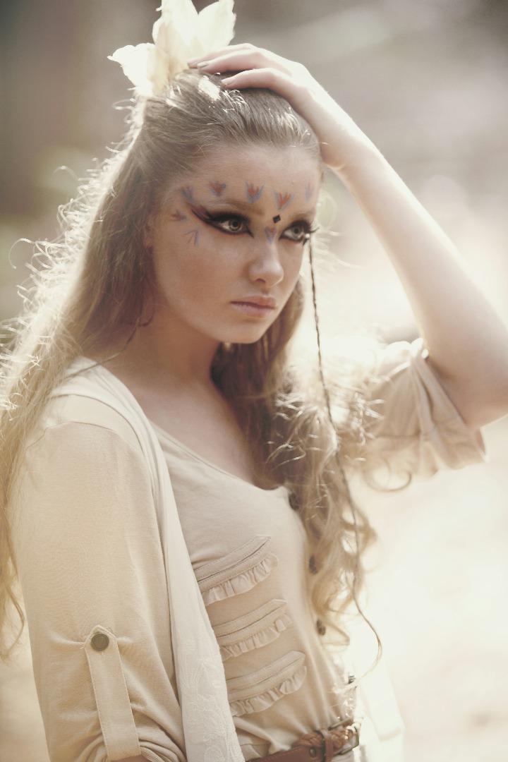 Female model photo shoot of Caylee wilson