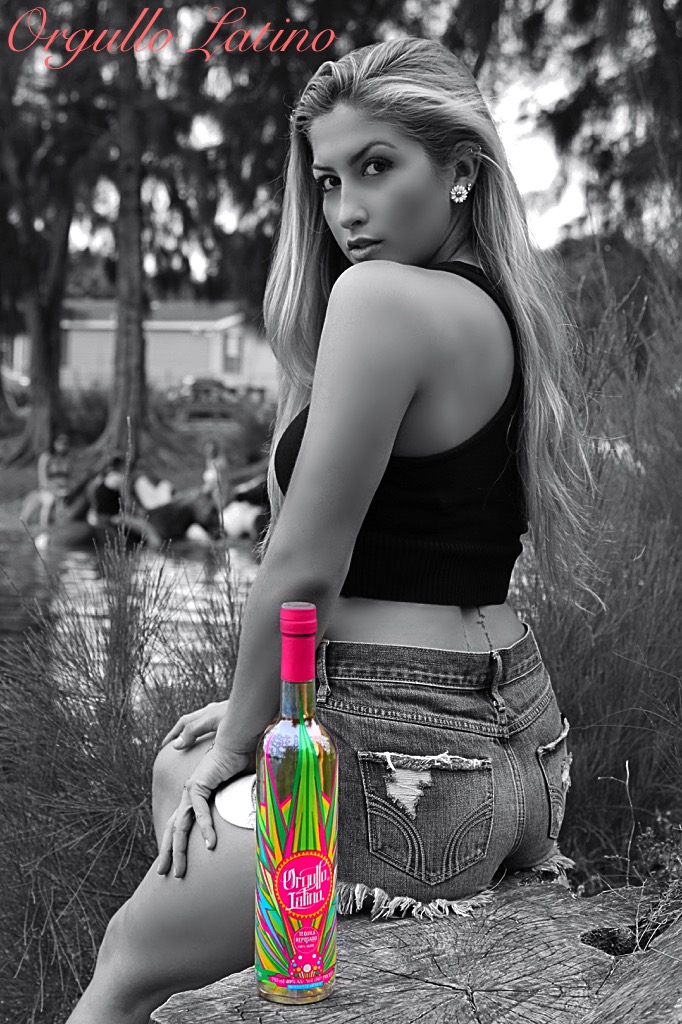 Female model photo shoot of olgavbarbella in Wolf Lake Park. Davie, FL