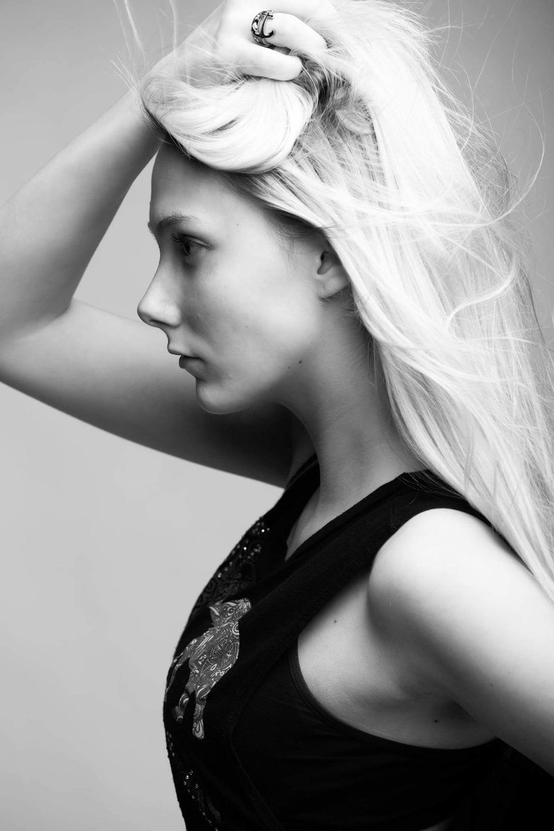 Female model photo shoot of Alysha Browning