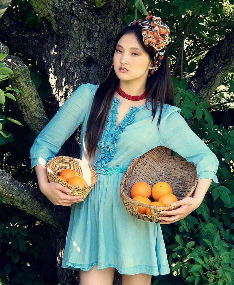 Female model photo shoot of EszterHarazdy
