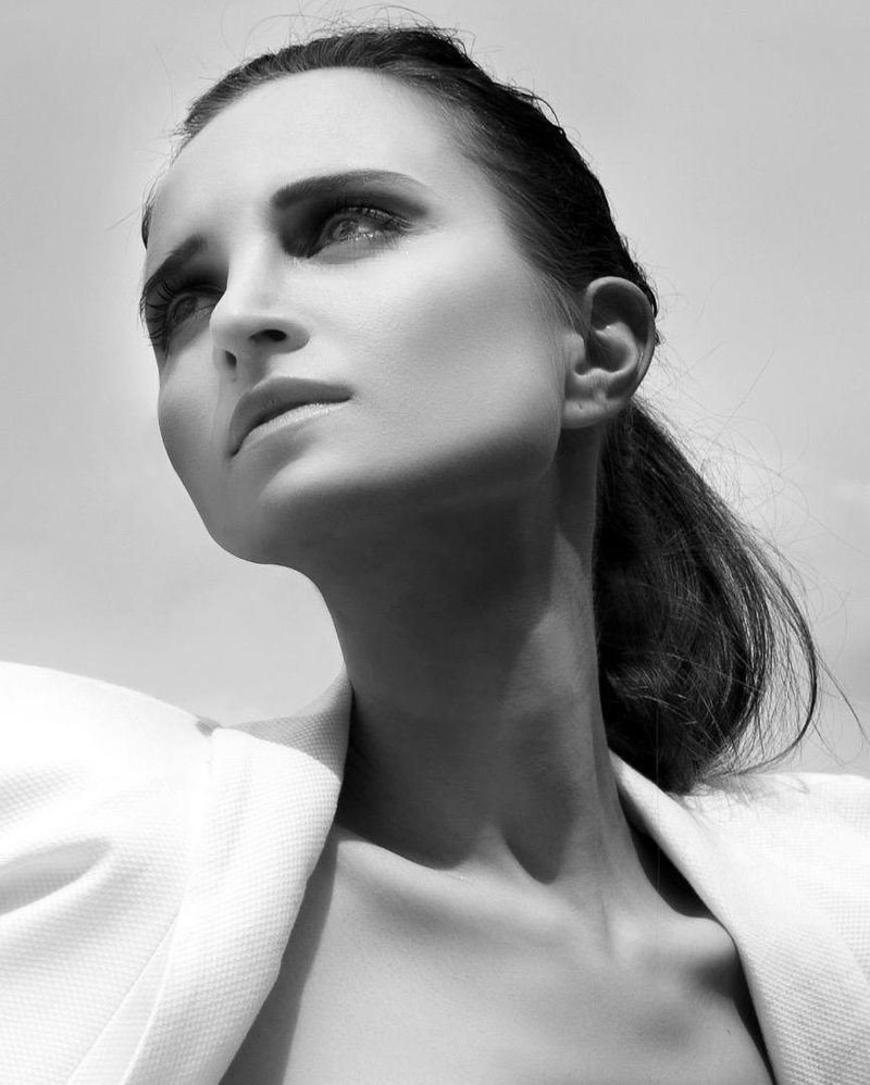 Female model photo shoot of Ekaterina Zyr