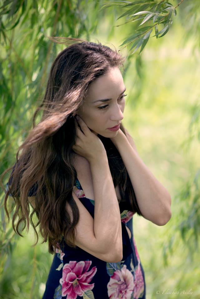 Female model photo shoot of Rissa17